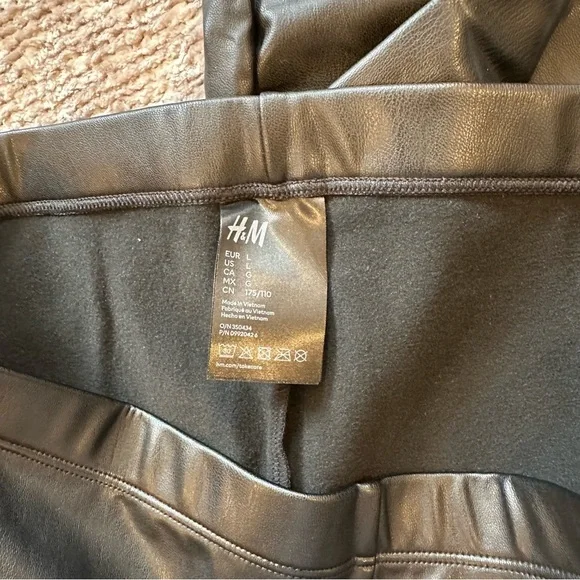 H&M Faux Leather Leggings - Picture 3 of 3